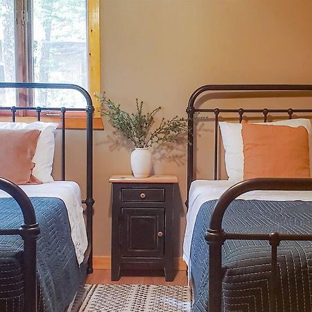 Fall Getaway Resort-3 King Suites, Dog-Friendly Seeley Экстерьер фото