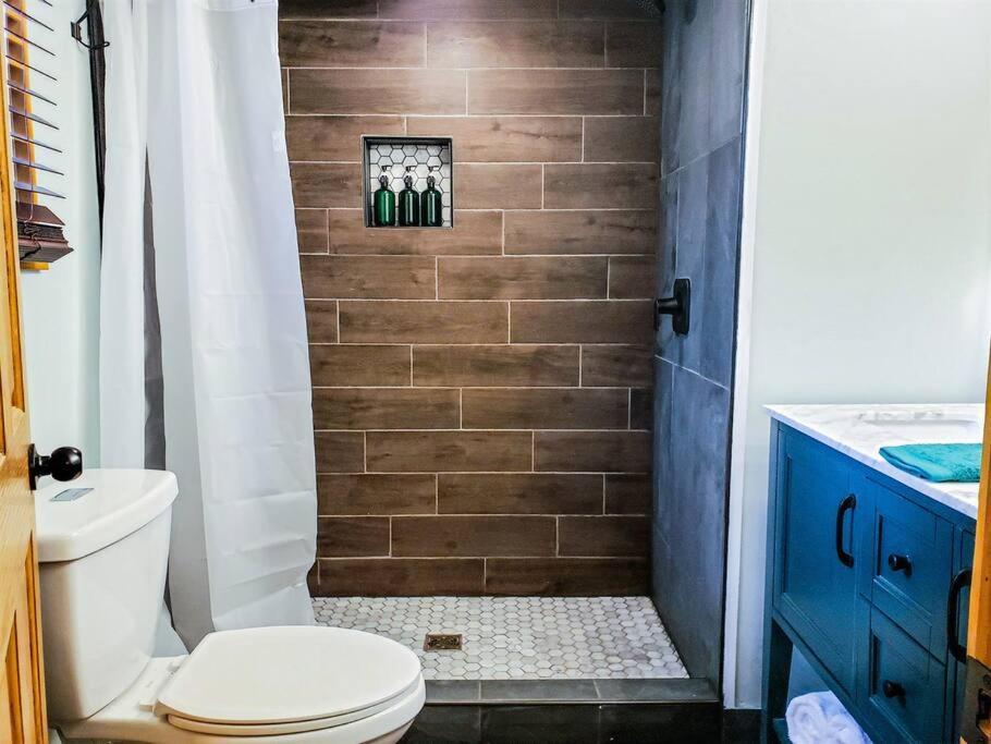 Fall Getaway Resort-3 King Suites, Dog-Friendly Seeley Экстерьер фото