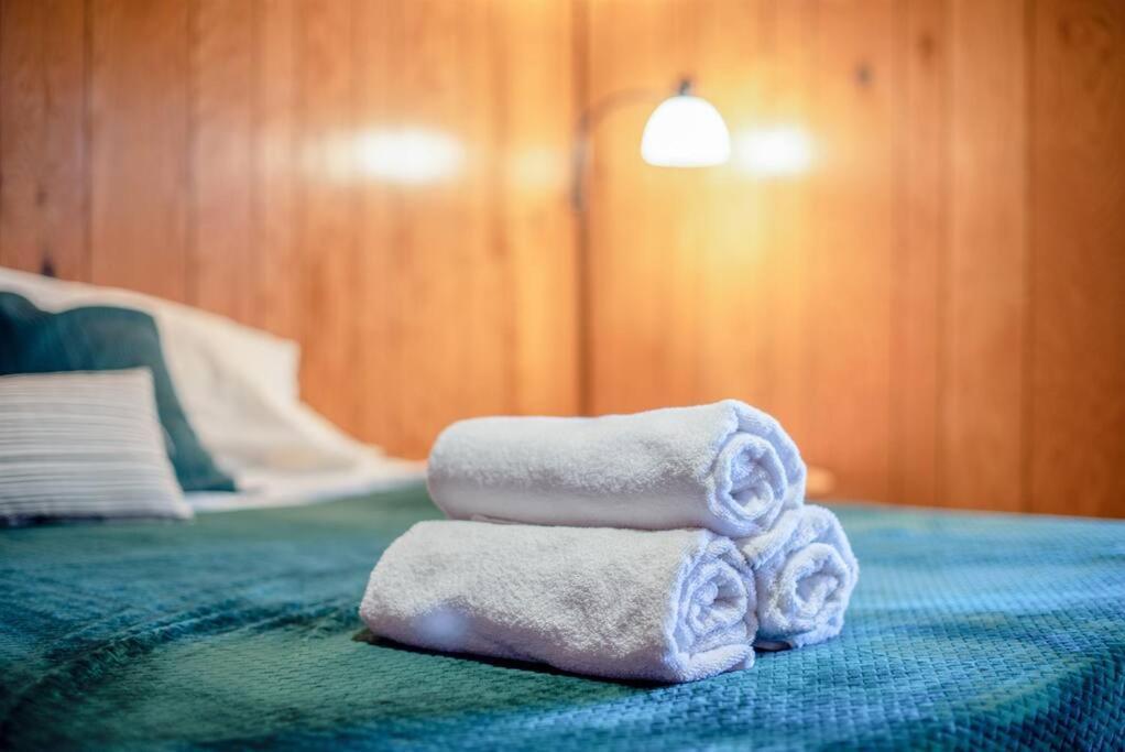 Fall Getaway Resort-3 King Suites, Dog-Friendly Seeley Экстерьер фото